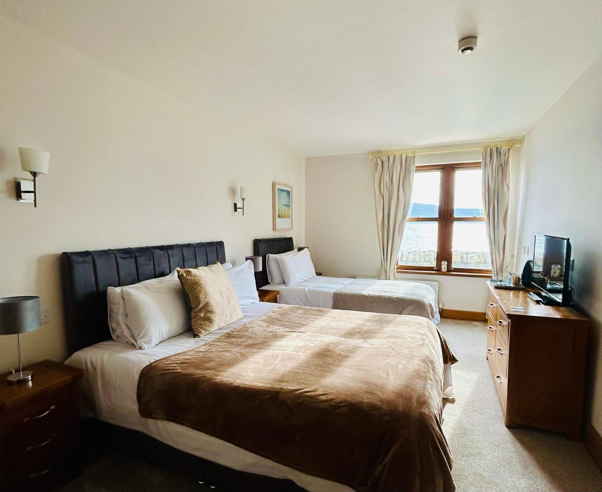 The Waters Edge Hotel Rathmullan Exterior photo