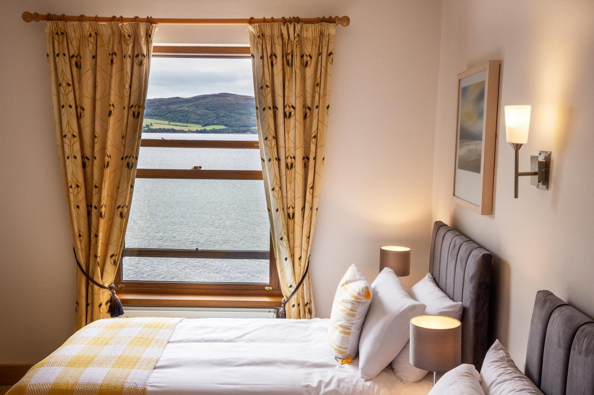 The Waters Edge Hotel Rathmullan Exterior photo